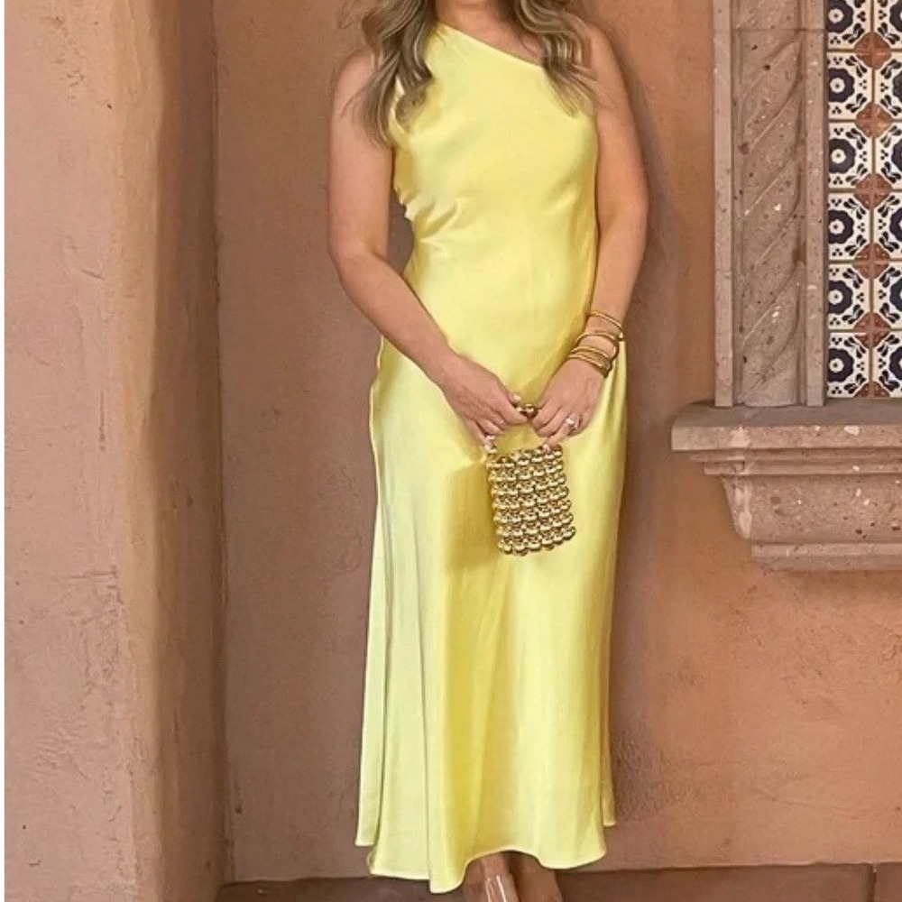 Nwt ZARA Womens Yellow Satin Effect Asymmetric One Shoulder Midi Dressβ Large